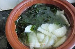 Homemade Soup---radish Kelp and Big Bone Soup recipe