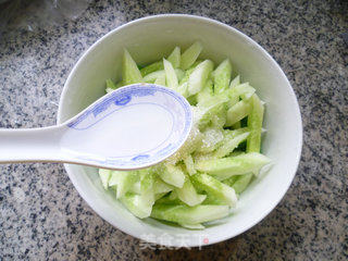 Light Pepper Mixed with Cucumber recipe