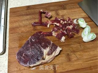 Beef Tenderloin Fried Udon recipe