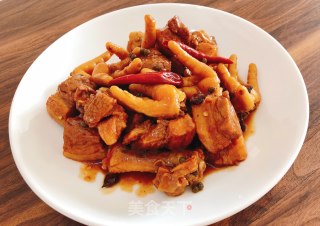 Braised Chicken Feet with Skin Pork recipe