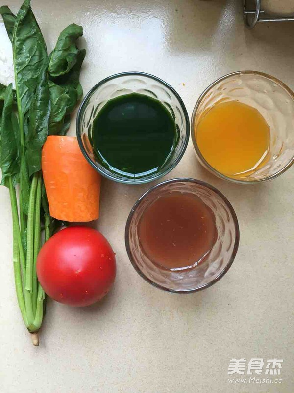Tomato and Egg Colored Noodles recipe