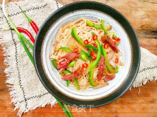 Scrambled Egg Noodles with Beef and Tomato Sauce recipe