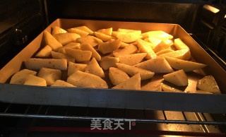 Roasted Cumin Potato Wedges recipe