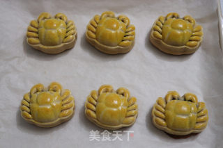 Overbearing Crab Mooncakes recipe