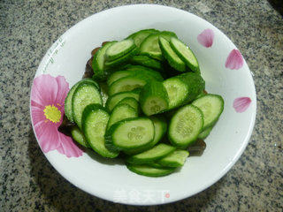 Cucumber Mixed with Black Fungus recipe