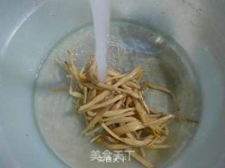 Daylily and Green Vegetable Soup recipe