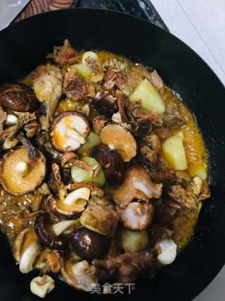 Mutual Matsutake and Potato Stew Chicken recipe