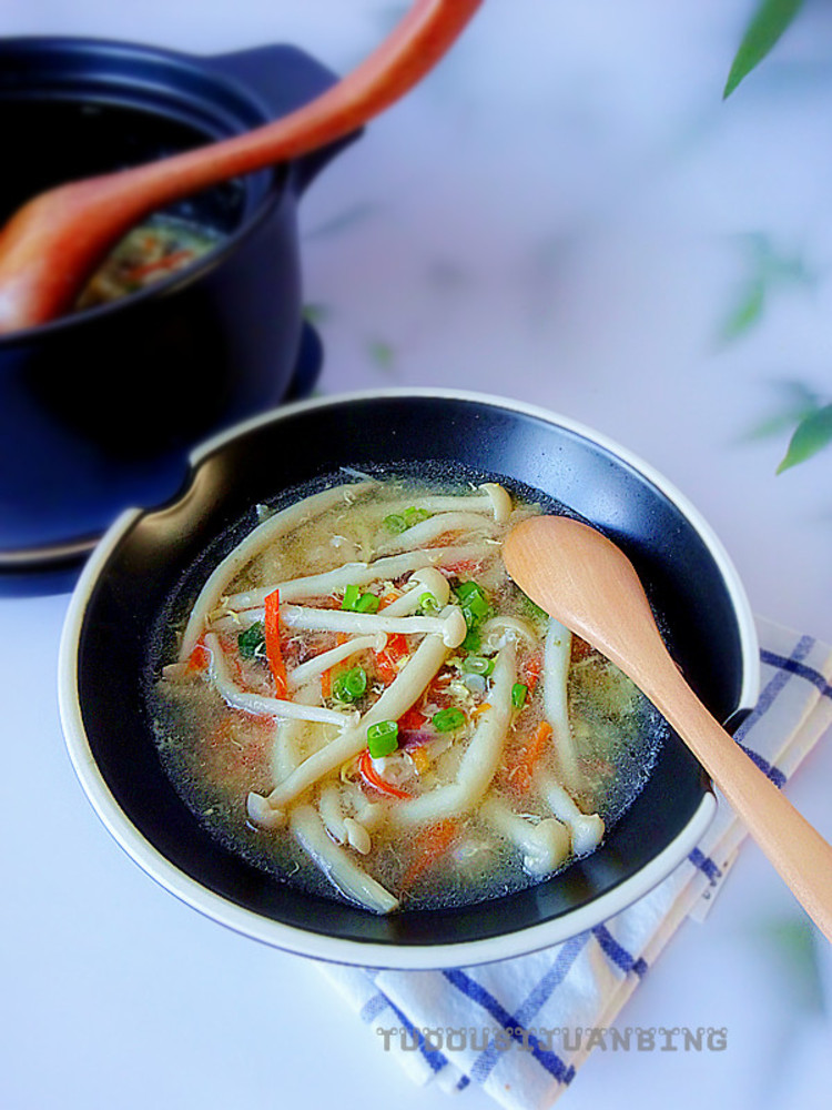 Fresh Mushroom Seaweed Soup recipe