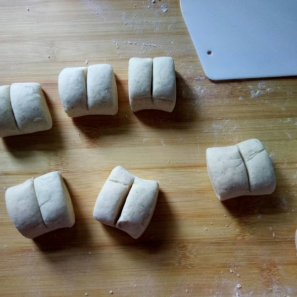 #猪麦集# Cut Small Steamed Buns with Buckwheat Knife recipe