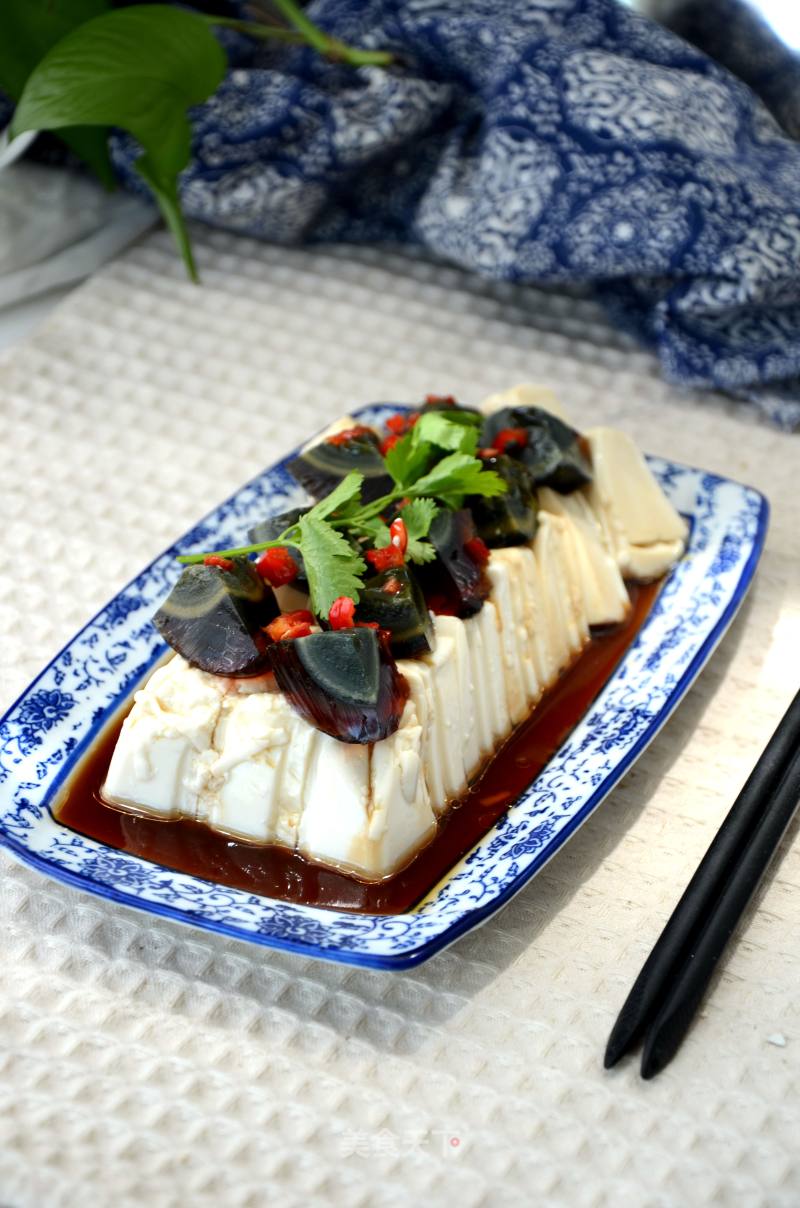 #快手饭# Preserved Egg Tofu recipe