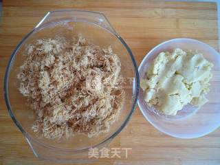 #新良第一节烤大赛# Cantonese Style Golden Silk Pork Floss Moon Cake recipe