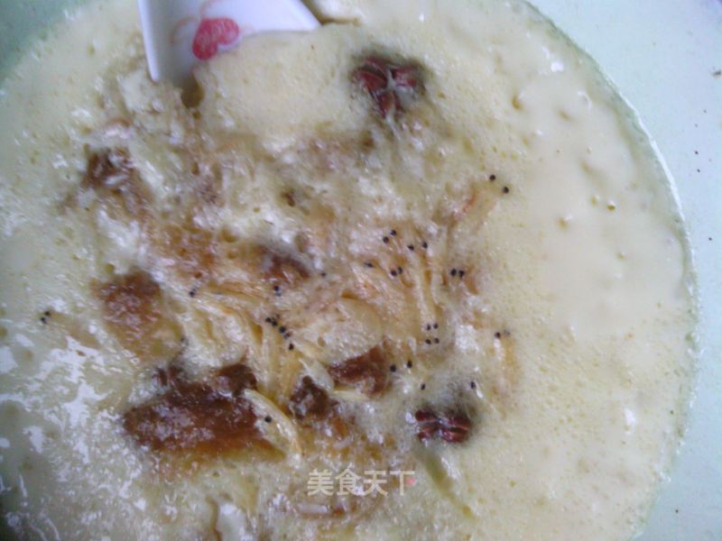 Homemade Custard-steamed Custard with Shrimp Skin Oil Cake recipe