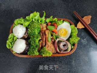 Onigiri Pork Knuckle Bento recipe