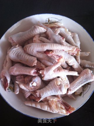 Pickled Pepper Chicken Feet recipe