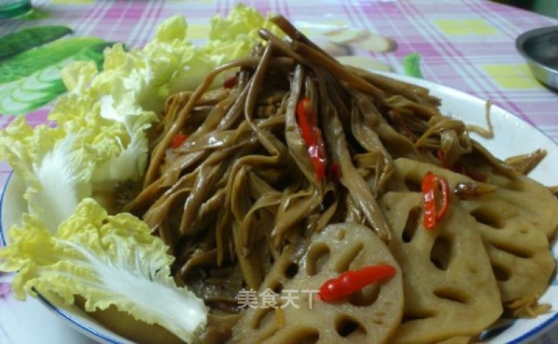 Cold Daylily and Lotus Root recipe