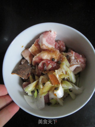 An Essential Warming Soup for Early Winter-crispy Pork and Carrot Soup recipe