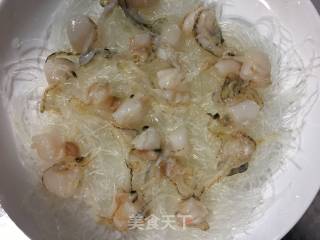 Steamed Scallop Meat with Garlic Vermicelli recipe