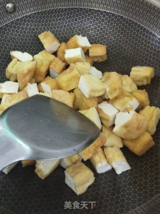 Stir-fried Tofu with Chives recipe