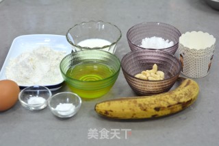 Banana Cashew Muffin recipe