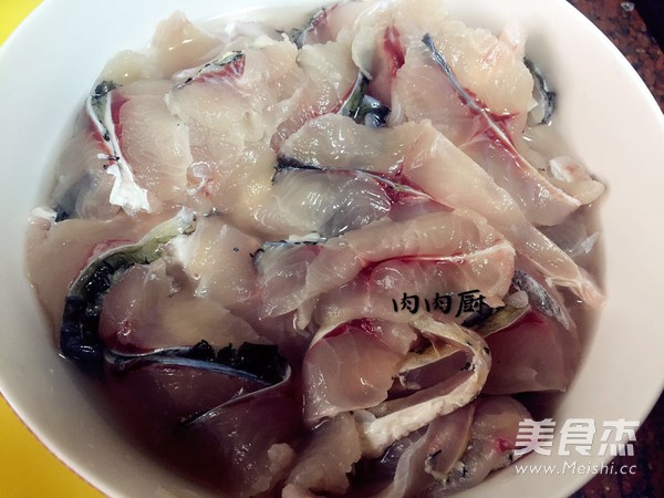 Explain How to Make An Authentic Chongqing Pickled Cabbage Fish (fresh, recipe