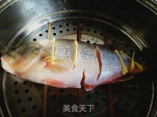 Lazy Version of Steamed Fish-steamed Sea Bass recipe