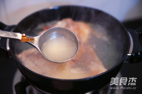 Grilled Kinmeet Sea Bream in Japanese Sauce recipe