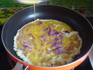 Scrambled Eggs with Purple Cabbage recipe