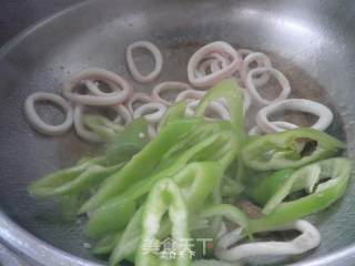 Fried Squid Rings with Green Pepper recipe