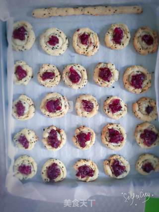 Cherry Black Sesame Biscuits recipe