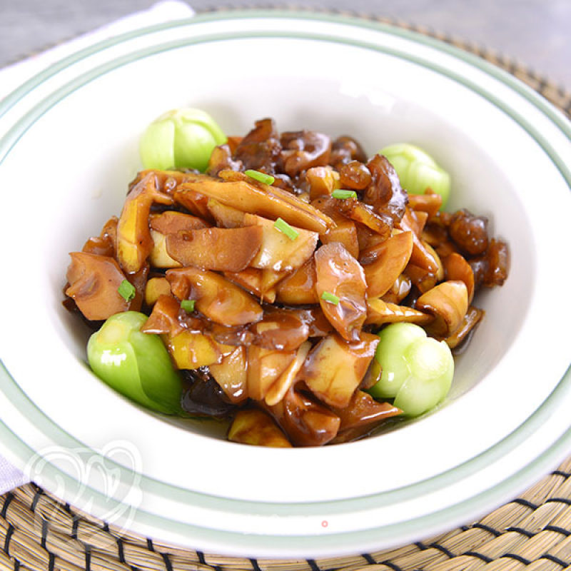 Wanweilin Clean Vegetables: Braised Bamboo Shoots with Beef Tendon recipe