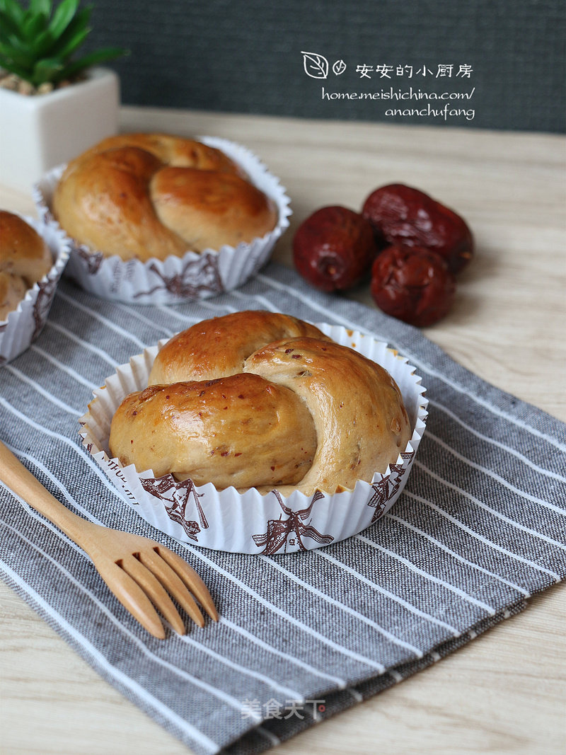 Red Date Walnut Bread recipe