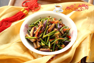 [hubei] Stir-fried Eggplant with Garlic Stalks recipe