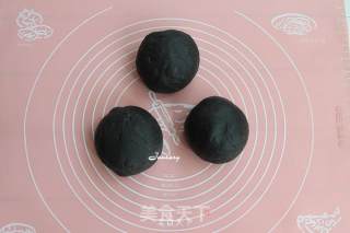 Bamboo Charcoal Toast recipe