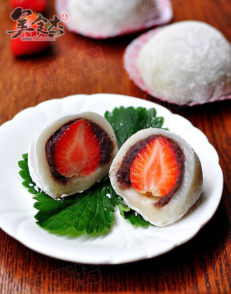 Strawberry Daifuku recipe