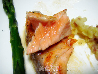 Fried Salmon with Lemon recipe