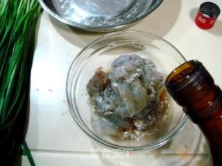 "stir-fried Green Shrimp with Leek" recipe