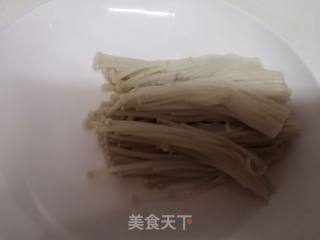 Chinese Cabbage and Enoki Mushroom Roll recipe
