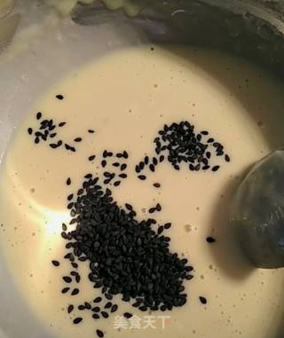 Black Sesame Egg Roll recipe