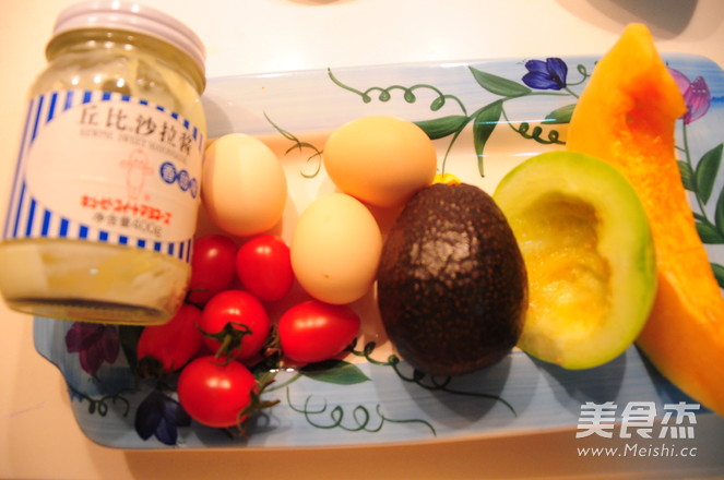 Tomato and Egg Fruit Salad recipe