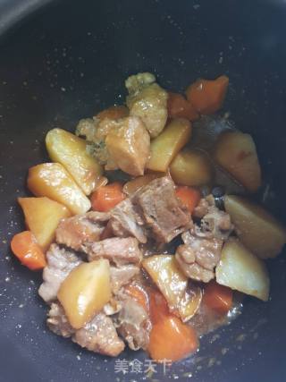 Braised Pork Ribs with Carrots and Potatoes recipe