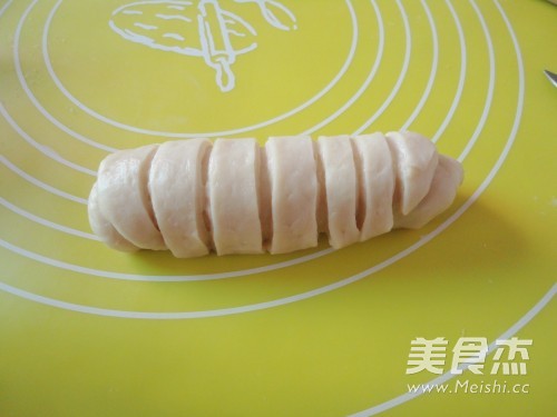 Pork Floss Hot Dog Intestine Bread recipe