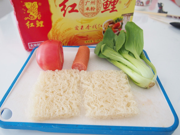 Stir-fried Rice Noodles with Red Intestine recipe