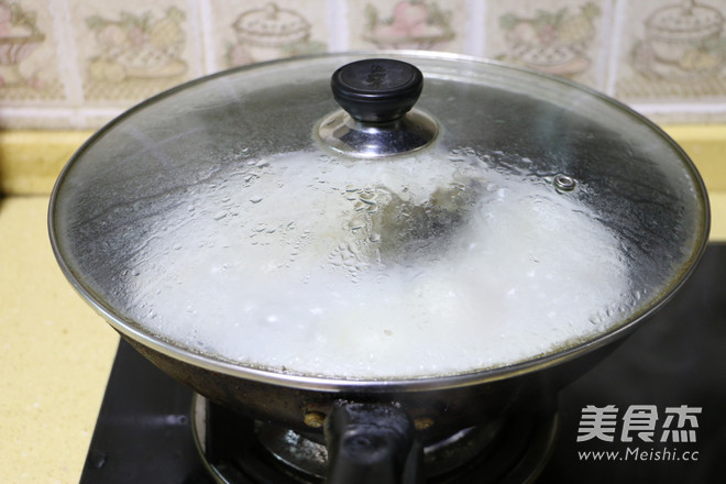 Carp Soup with Shredded Radish recipe