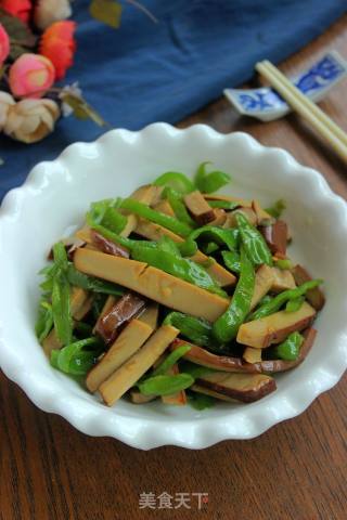 Scrambled Eggs with Green Peppers recipe