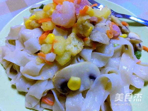 Noodles with Seafood, Seasonal Vegetables and Peanut Sauce recipe