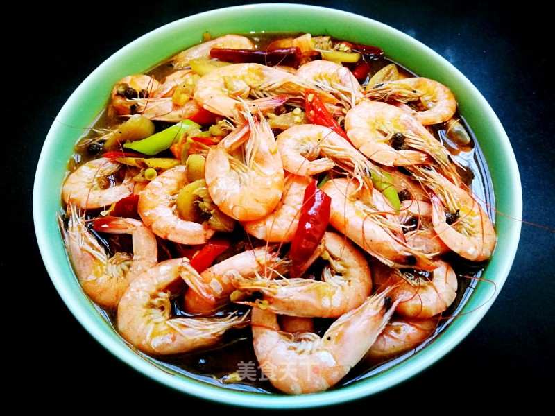 Delicious Small Stir-fry-spicy River Prawns recipe