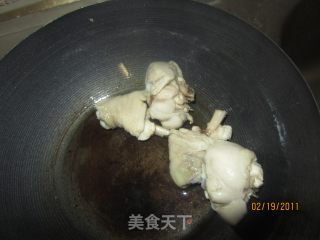 The Rice Cooker Can Also Make Delicious Soup-chicken Leg Soup recipe