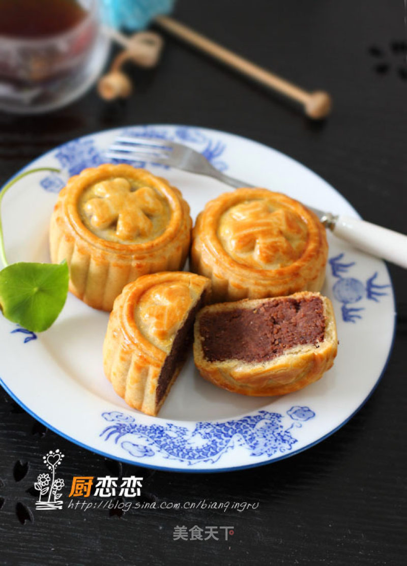 Red Bean Paste Mooncake