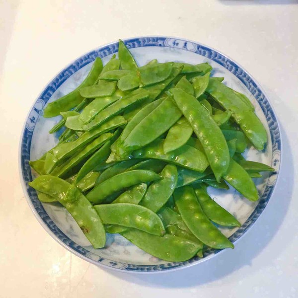 Stir-fried String Beans with Garlic Pork recipe