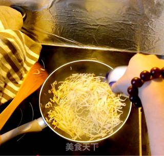 Fried Mung Bean Sprouts recipe